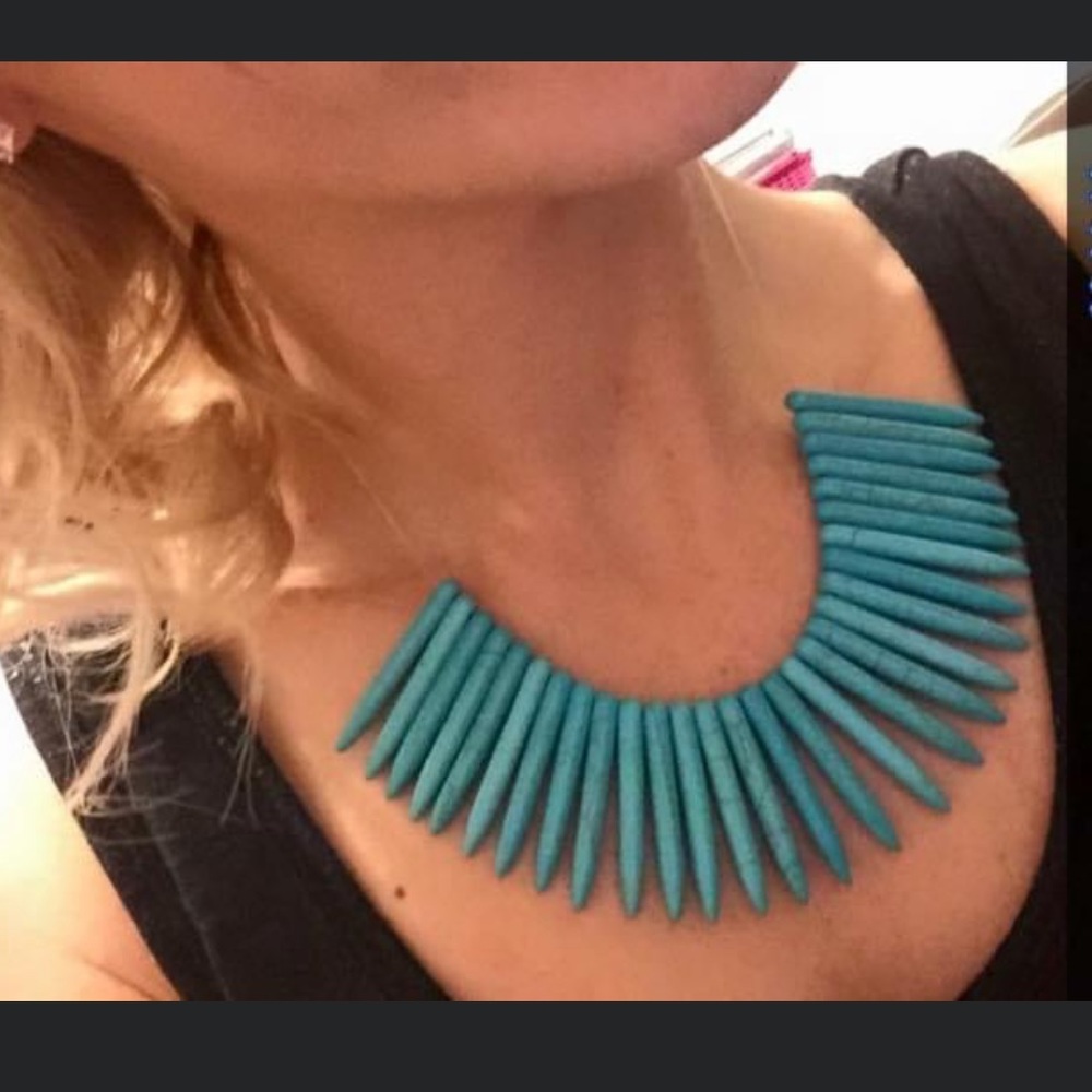 Turquoise spear necklace